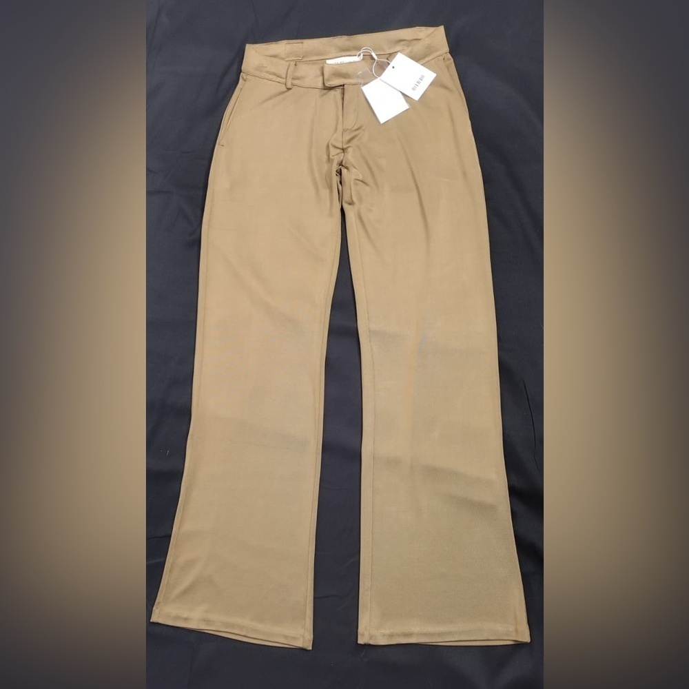 Asta resort Stylish Tan Flared Pants size S brand new e tags